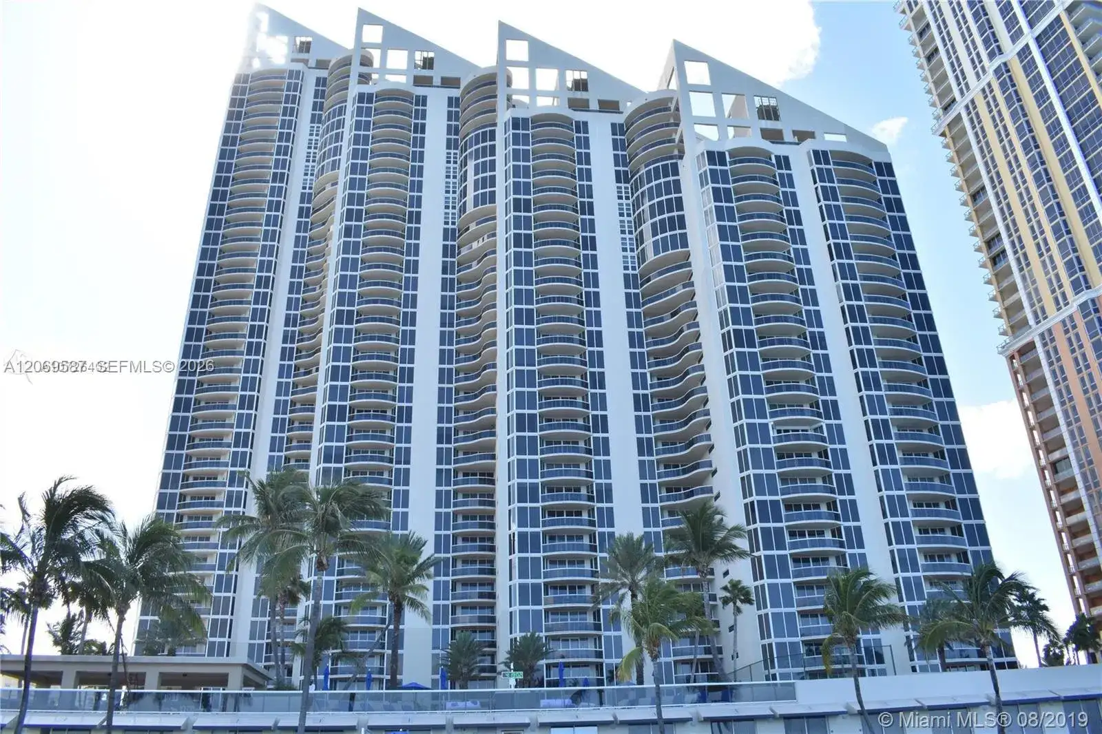 17555 Collins Ave # 3202, Sunny Isles Beach FL 33160 photo 2