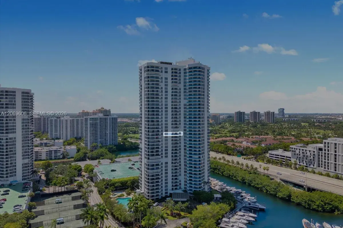 3500 Mystic Pointe Dr # 2107, Aventura FL 33180