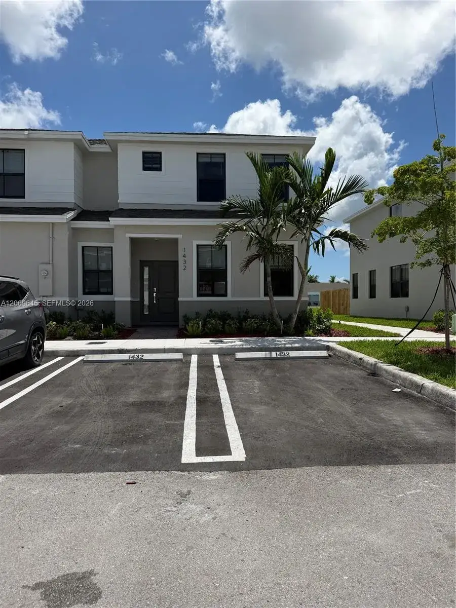 1432 NE 4th Ave # 0, Florida City FL 33034