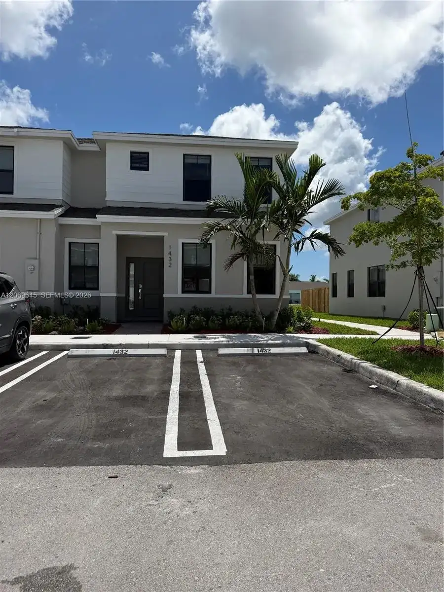 1432 NE 4th Ave # 0, Florida City FL 33034 photo 2