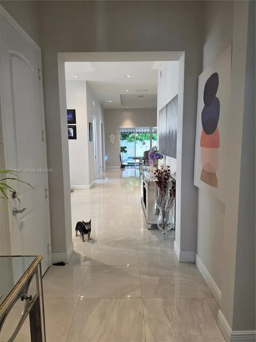 14941 SW 174th St, Miami FL 33187 photo 2