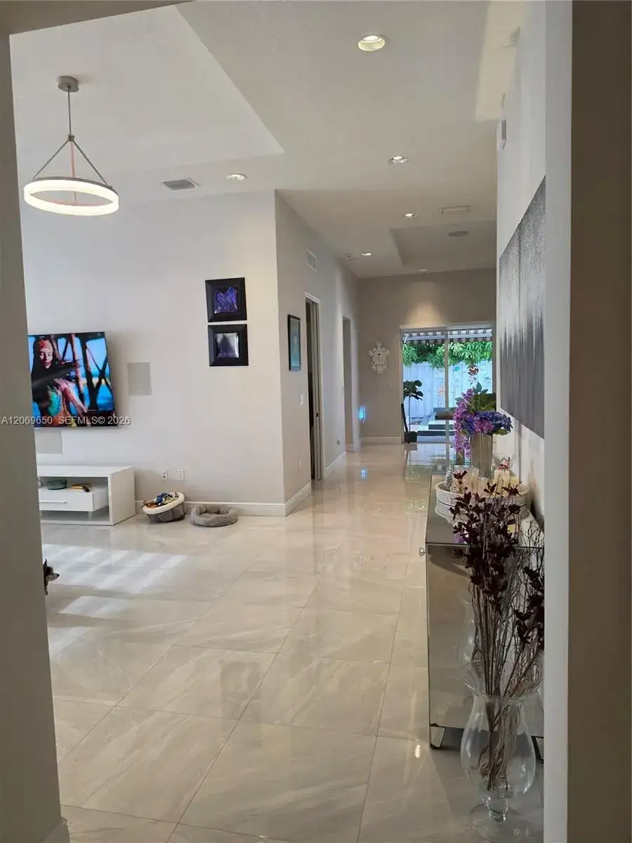 14941 SW 174th St, Miami FL 33187 photo 3
