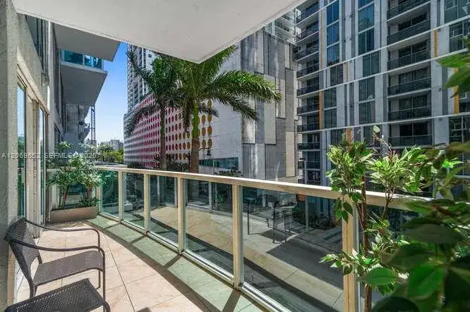 41 SE 5th St # 308, Miami FL 33131 photo 3