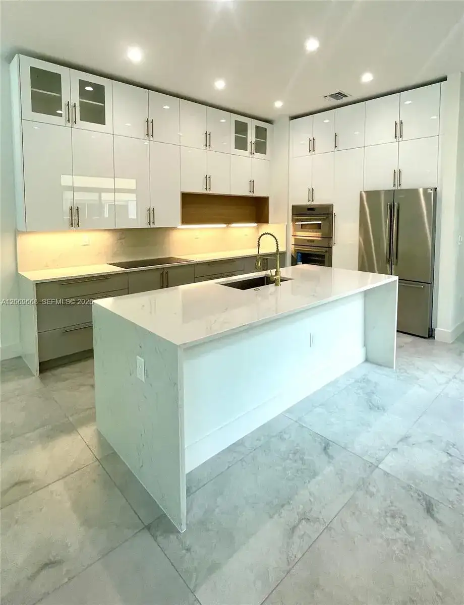 602 SW 7th Ave # 0, Fort Lauderdale FL 33315 photo 3