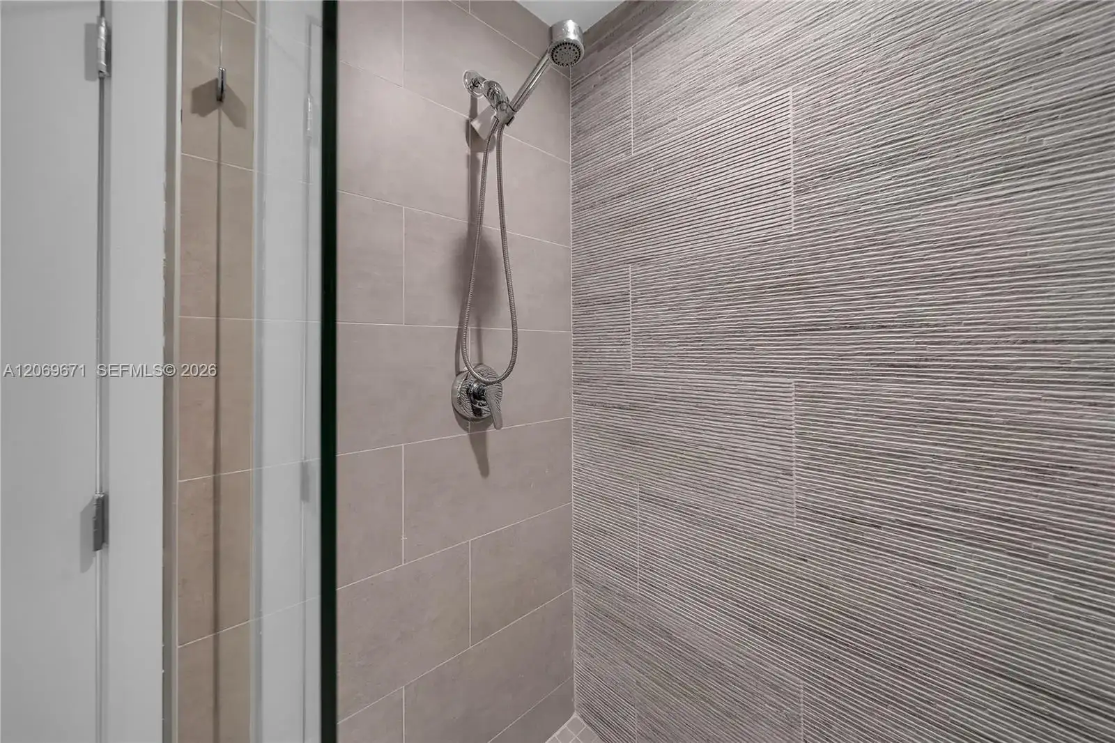 320 NE 126th St # 32, North Miami FL 33161 photo 5