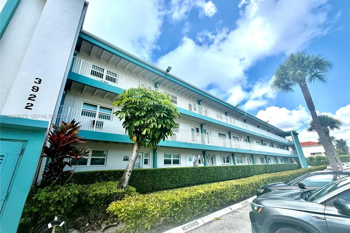 3922 NE 166th St # S306, North Miami Beach FL 33160
