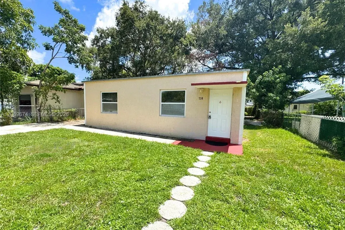 730 NW 15th Ter, Fort Lauderdale FL 33311