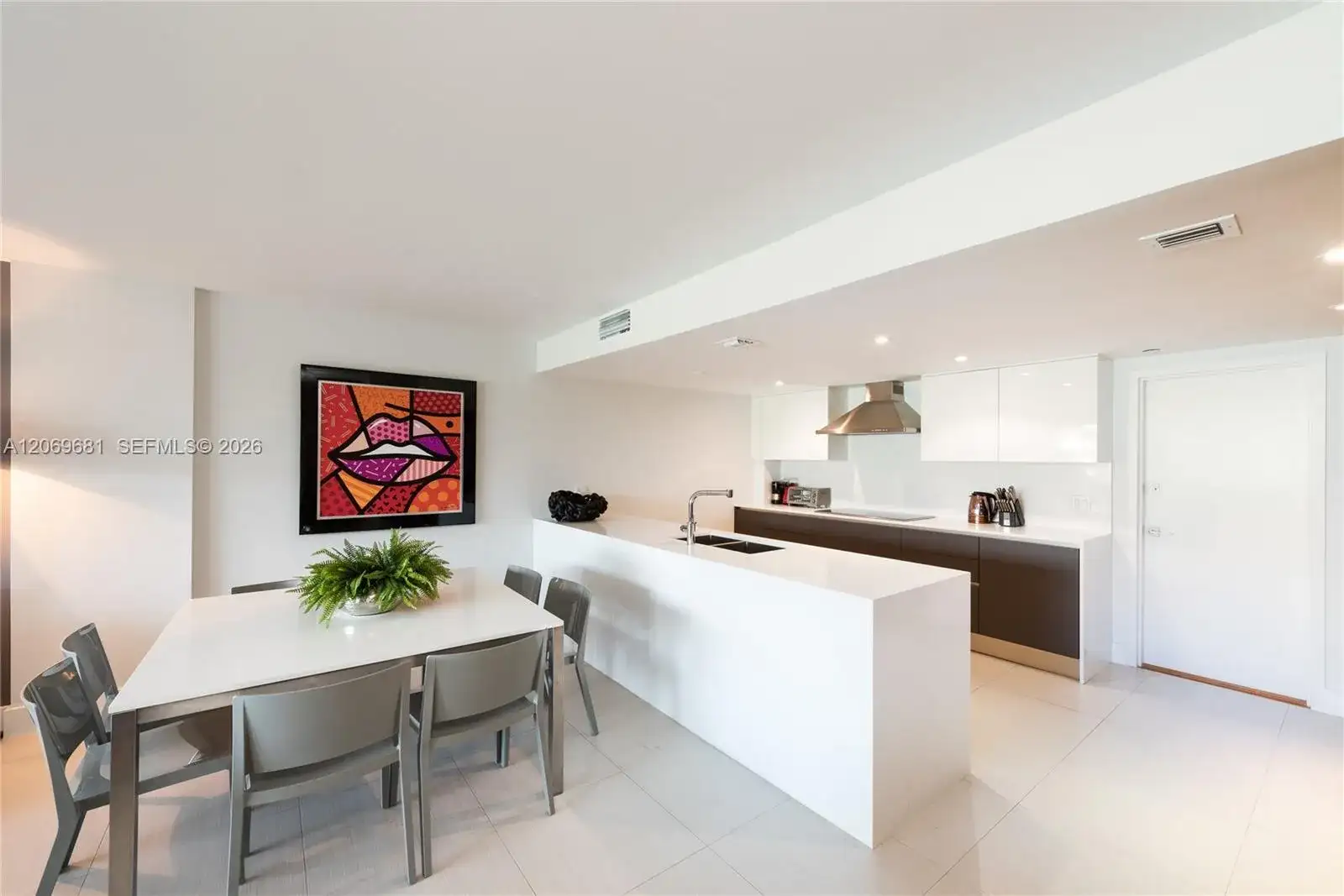 199 Ocean Lane Dr # 206, Key Biscayne FL 33149 photo 5