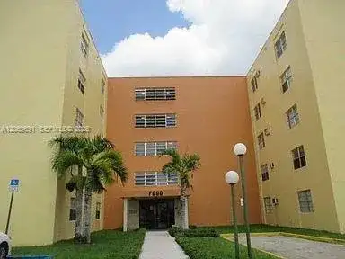 7000 NW 186th St # 323, Hialeah FL 33015 photo 3