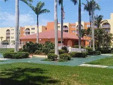 7000 NW 186th St # 323, Hialeah FL 33015 photo 5