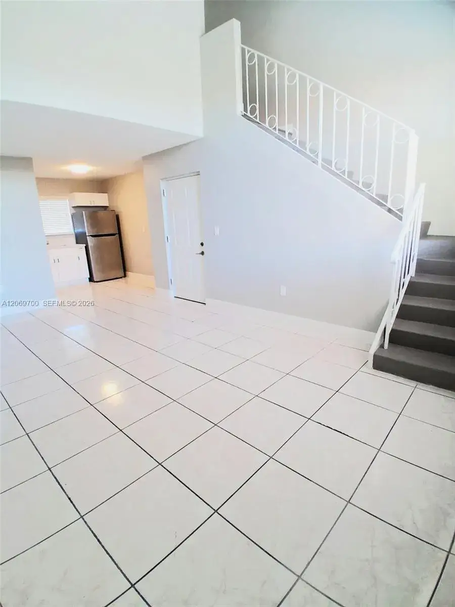 2770 W 60th Pl # 201, Hialeah FL 33016