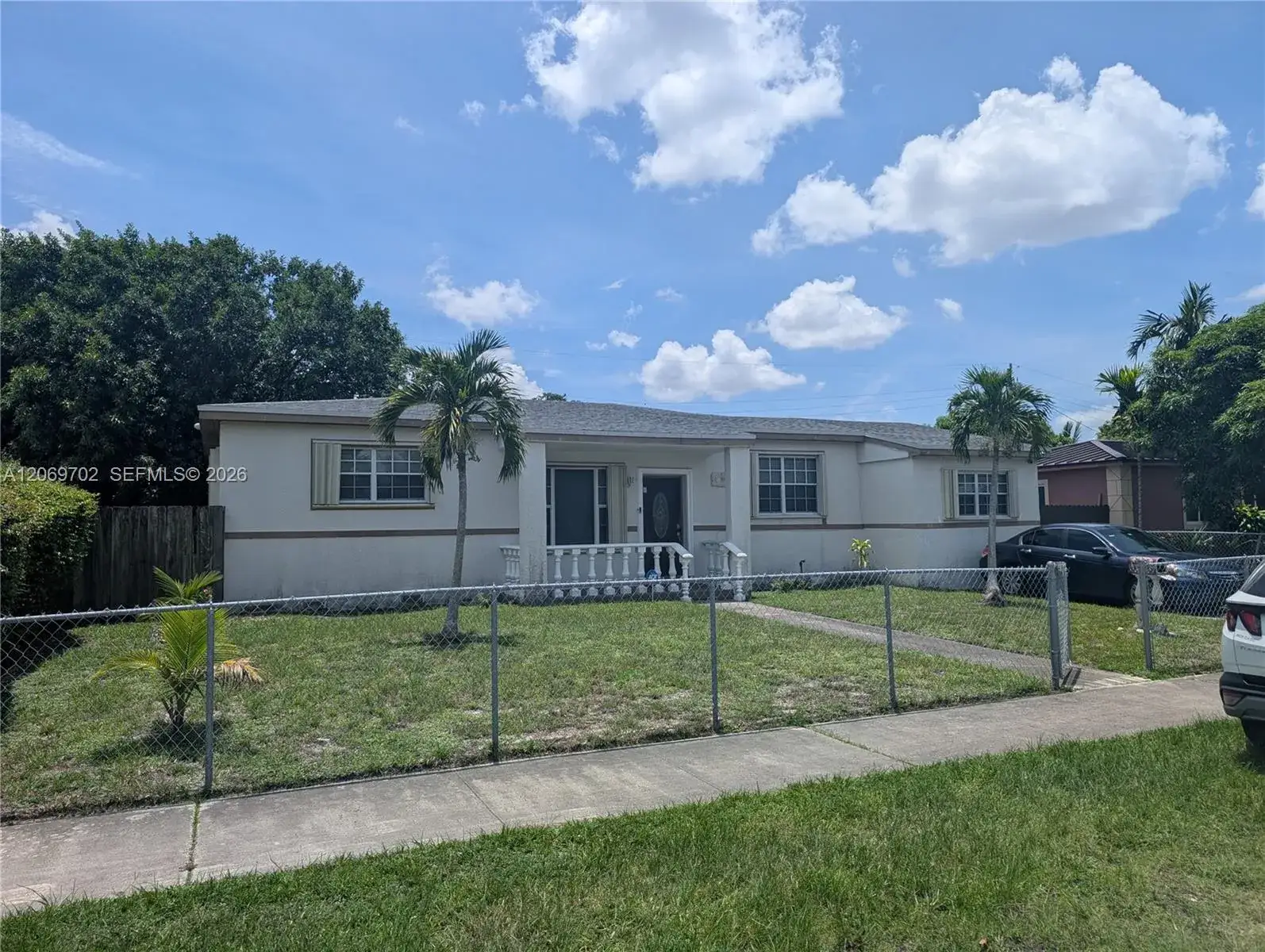 560 NW 184th Ter, Miami Gardens FL 33169