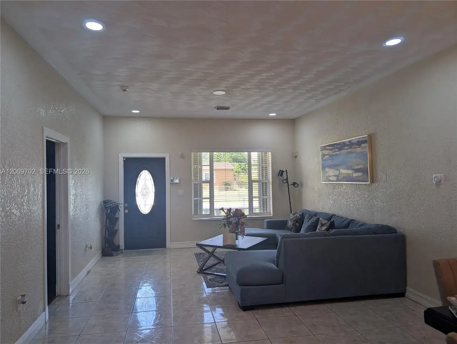 560 NW 184th Ter, Miami Gardens FL 33169 photo 5