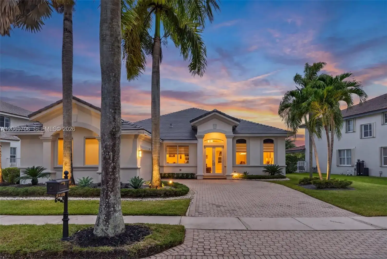 2126 Quail Roost Dr, Weston FL 33327