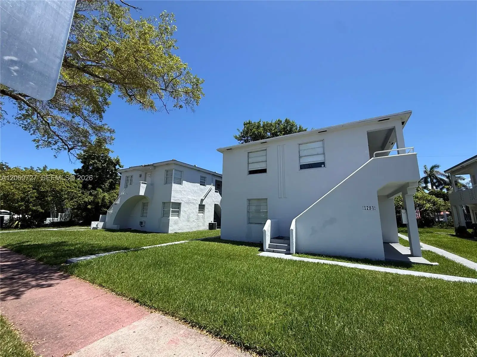 1794 Normandy Dr, Miami Beach FL 33141 photo 2