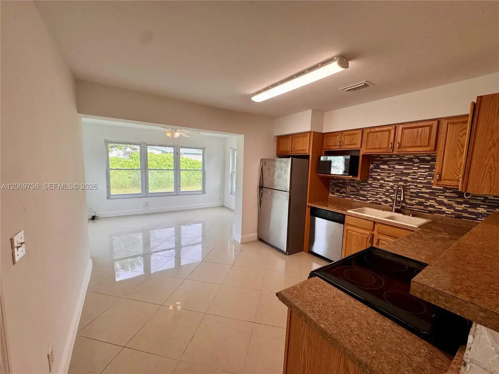 4720 SW 25th Ter, Dania Beach FL 33312 photo 4