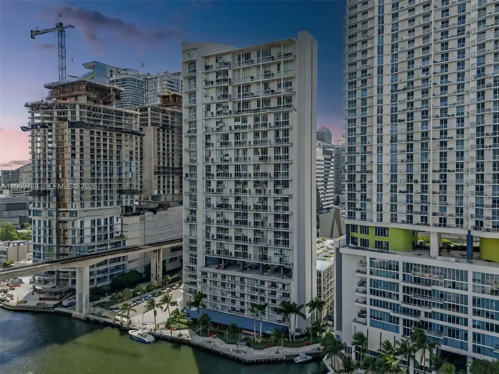 690 SW 1st Ct # 2122, Miami FL 33130 photo 2