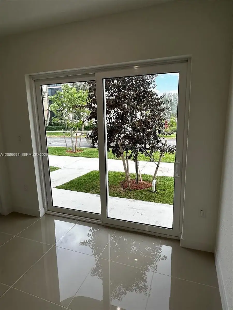 25778 SW 143rd Path # 25778, Homestead FL 33032 photo 2