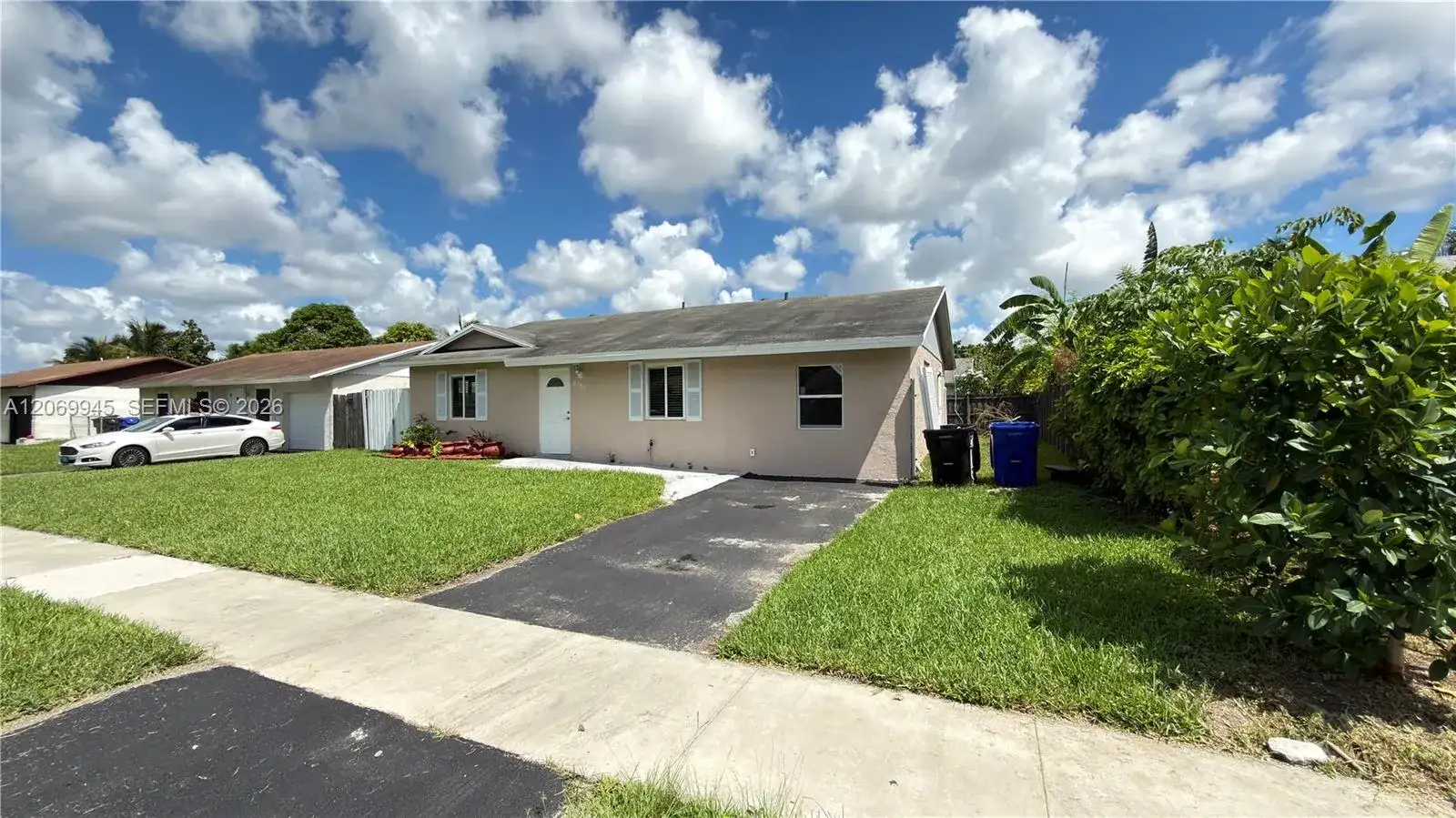 8151 SW 7th St, North Lauderdale FL 33068 photo 3