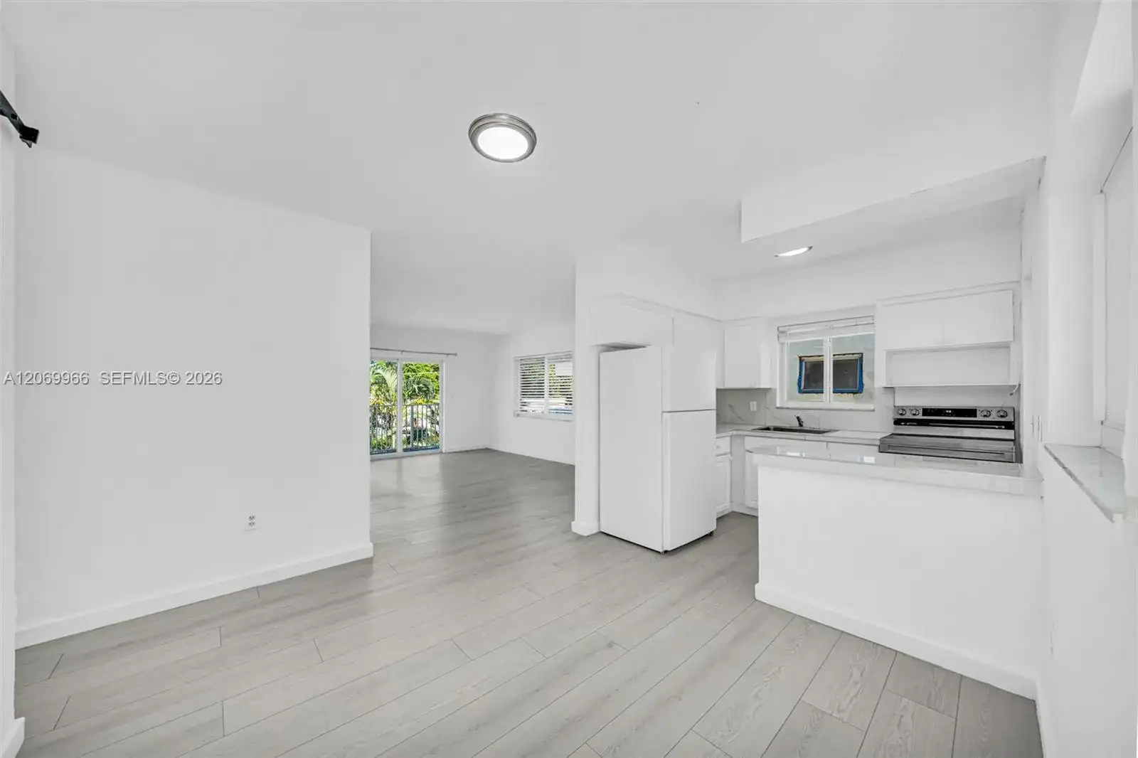 1420 Pennsylvania Ave # 310, Miami Beach FL 33139 photo 2