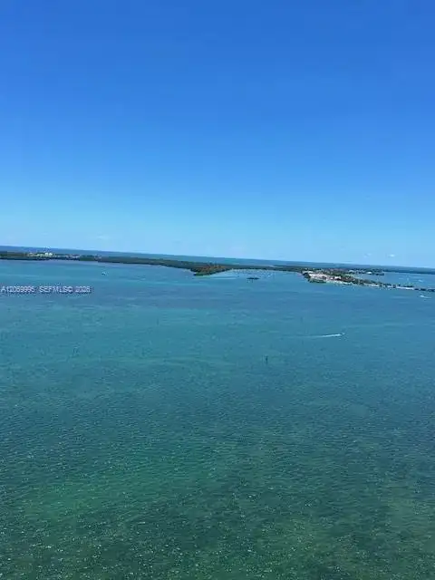218 SE 14th St, Miami FL 33131