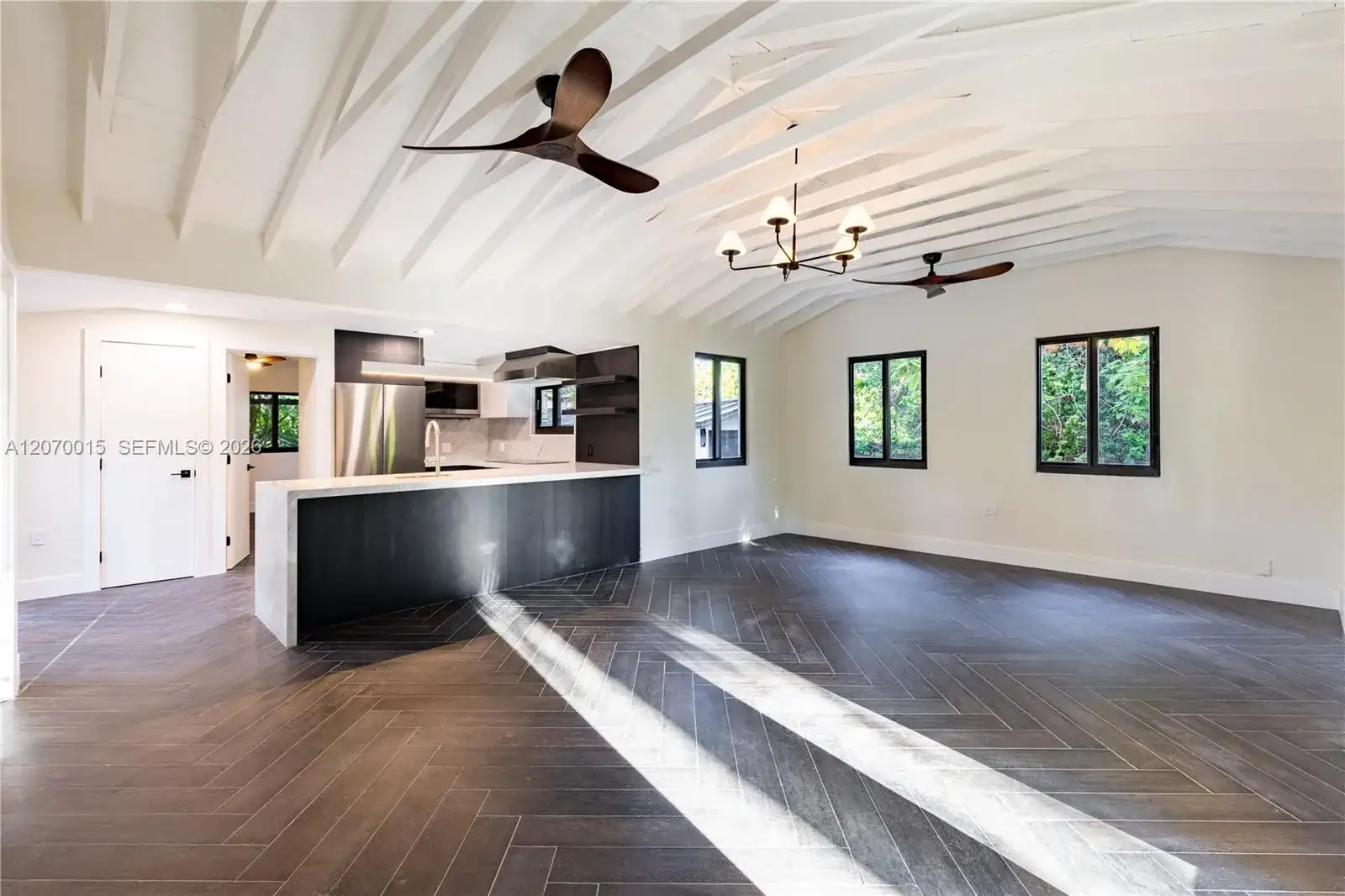 10901 NE 3rd Ave, Miami FL 33161 photo 3