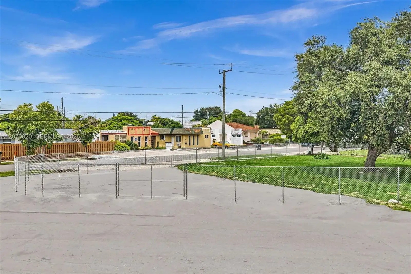 628 NW 22nd Rd, Fort Lauderdale FL 33311 photo 2