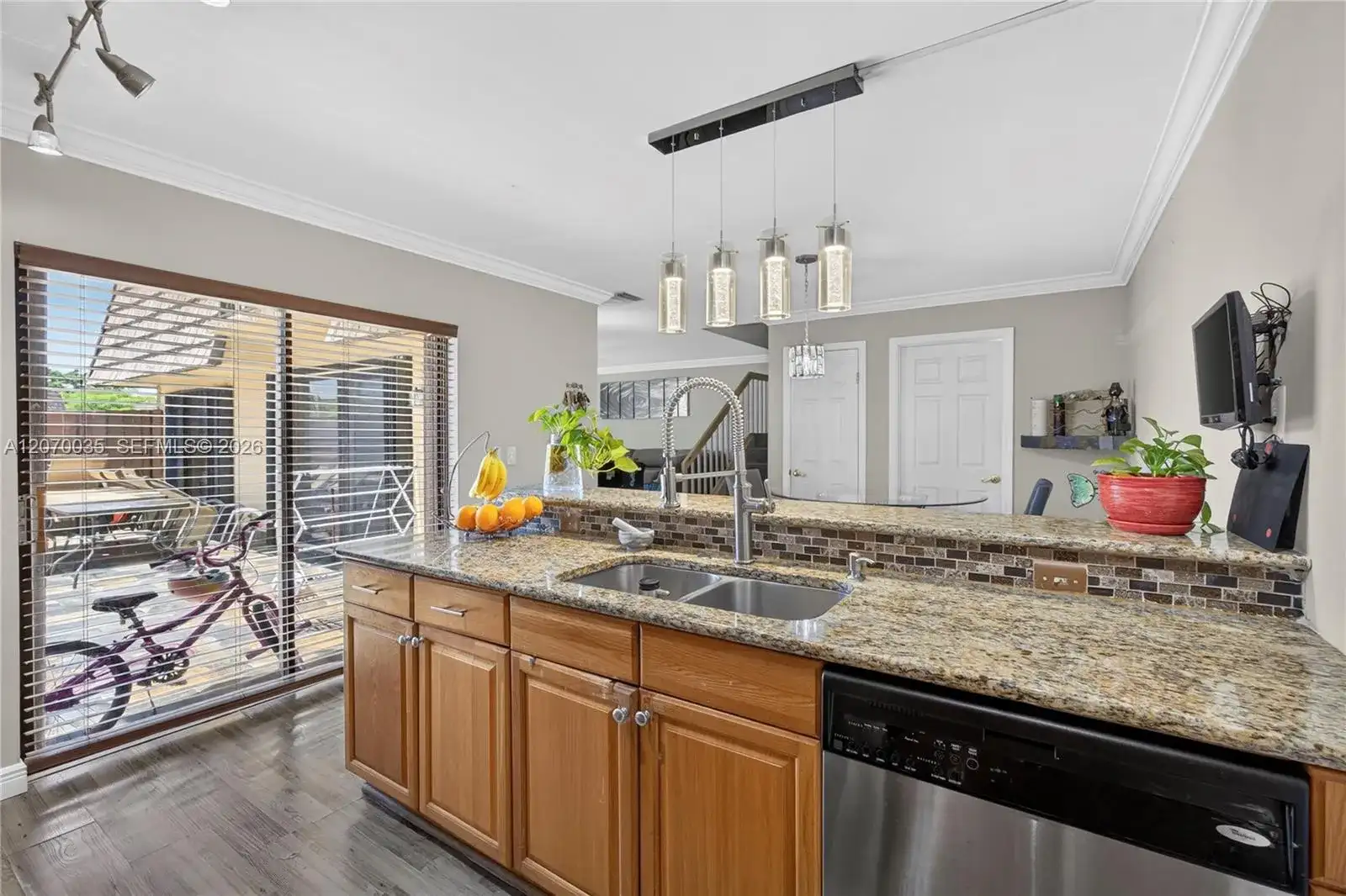 953 Springdale Cir, Palm Springs FL 33461 photo 4
