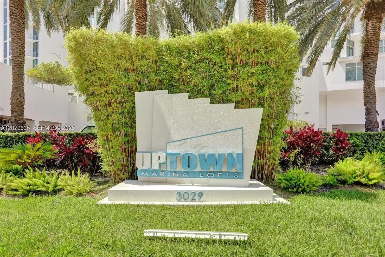 3029 NE 188th St # 1010, Aventura FL 33180