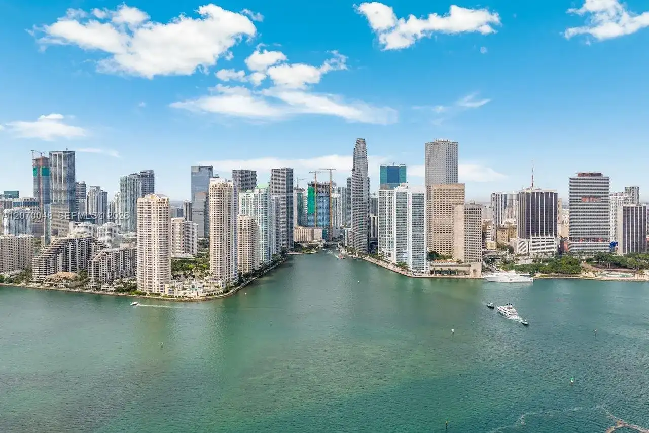 335 S Biscayne Blvd # 2609, Miami FL 33131