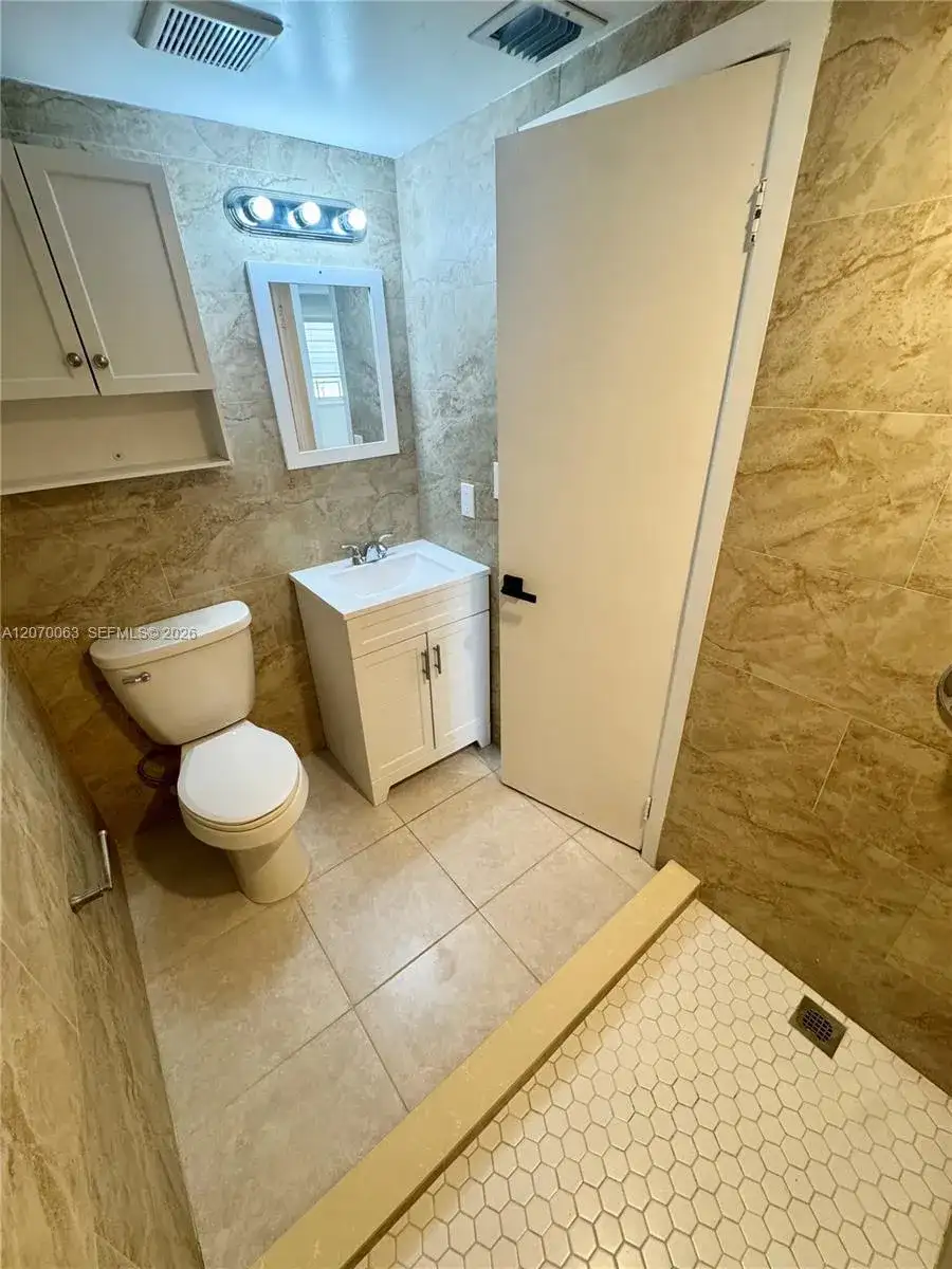 2502 Harding St # 2, Hollywood FL 33020 photo 3