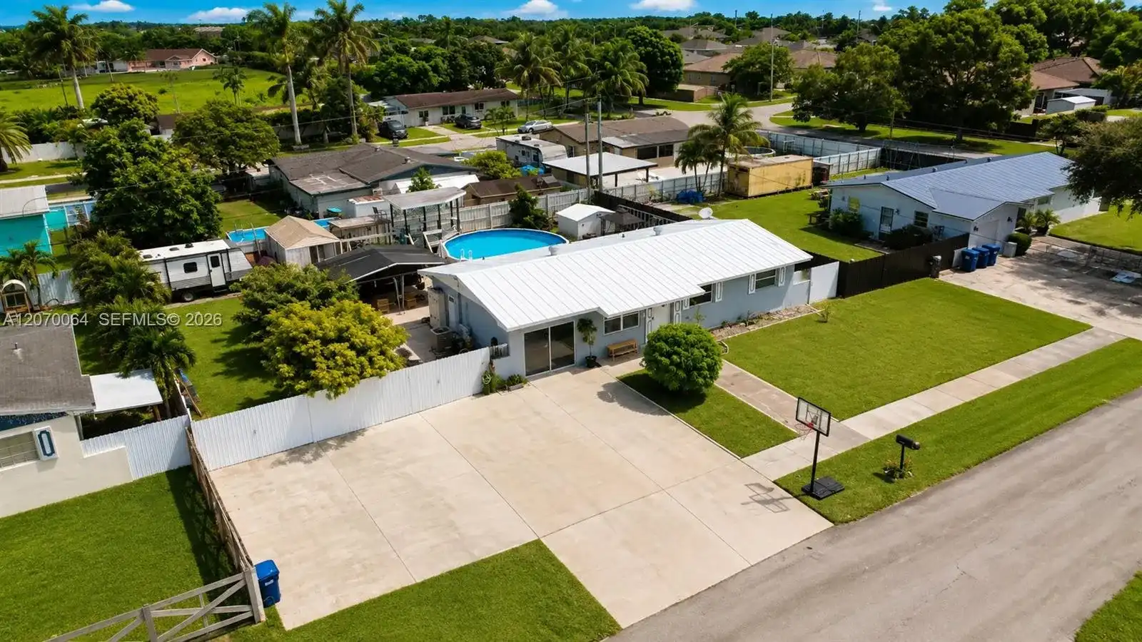 19221 SW 319th St, Homestead FL 33030
