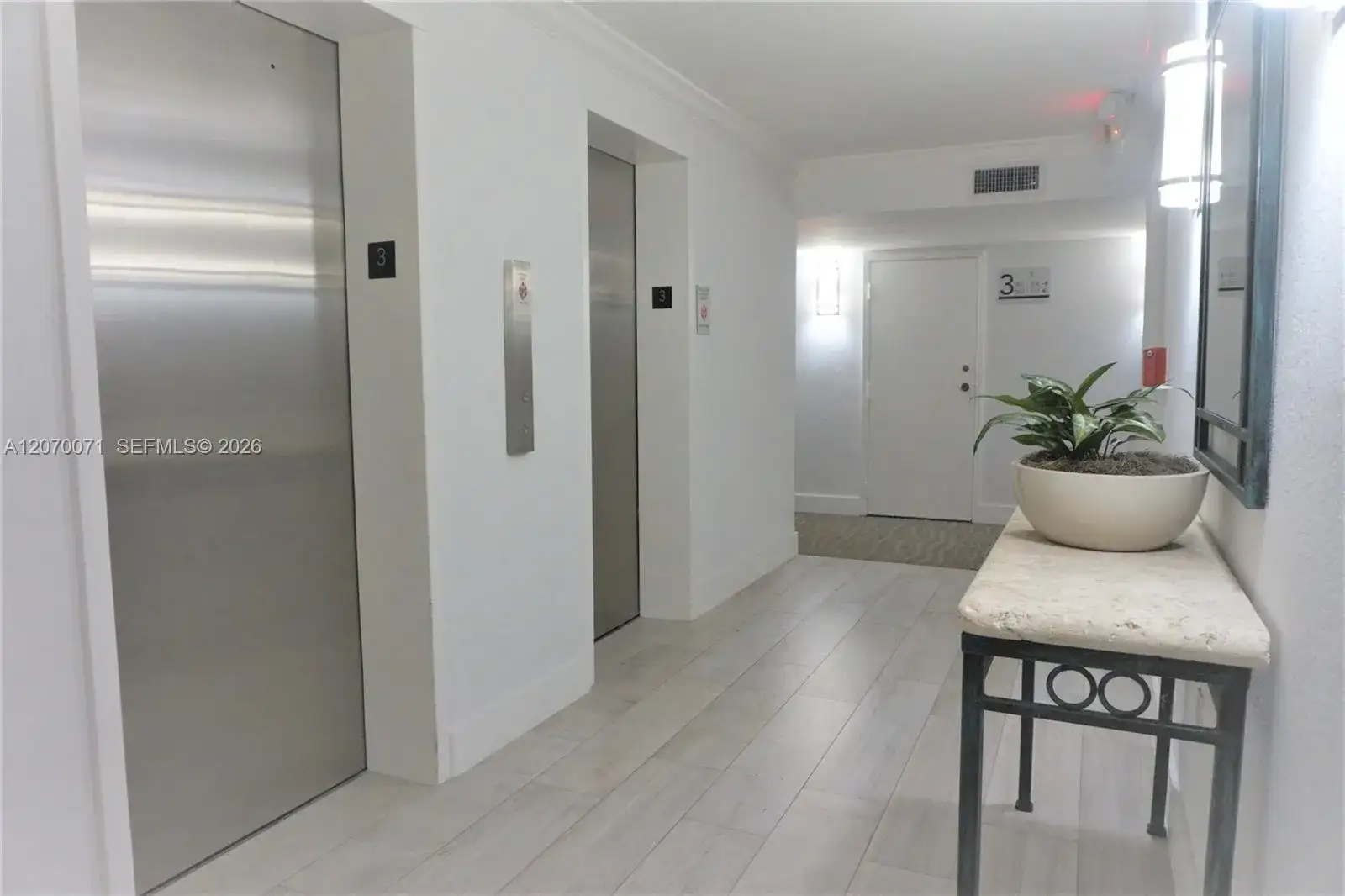 210 SEAVIEW DR # 308, Key Biscayne FL 33149 photo 4