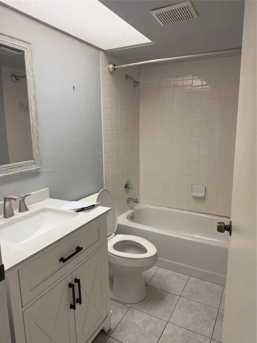 2255 SE 27th Dr, Homestead FL 33035
