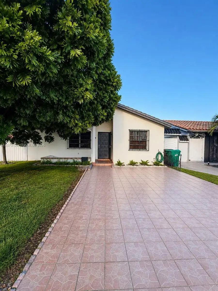 2219 SW 137th Pl, Miami FL 33175