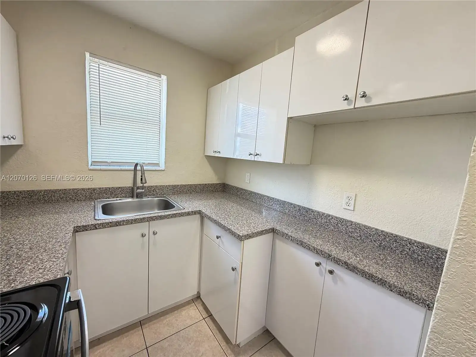 333 NW 2nd Ave # 5, Hallandale Beach FL 33009 photo 5