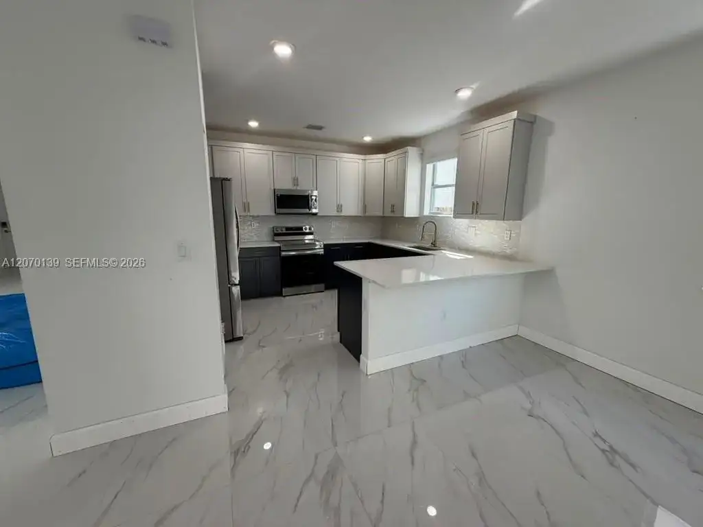 1409 SE 26th Ter # 1409, Homestead FL 33035 photo 3