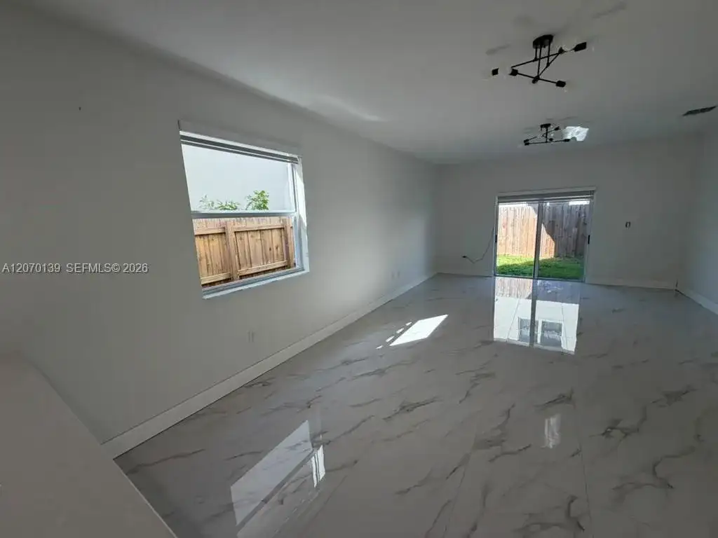 1409 SE 26th Ter # 1409, Homestead FL 33035 photo 4