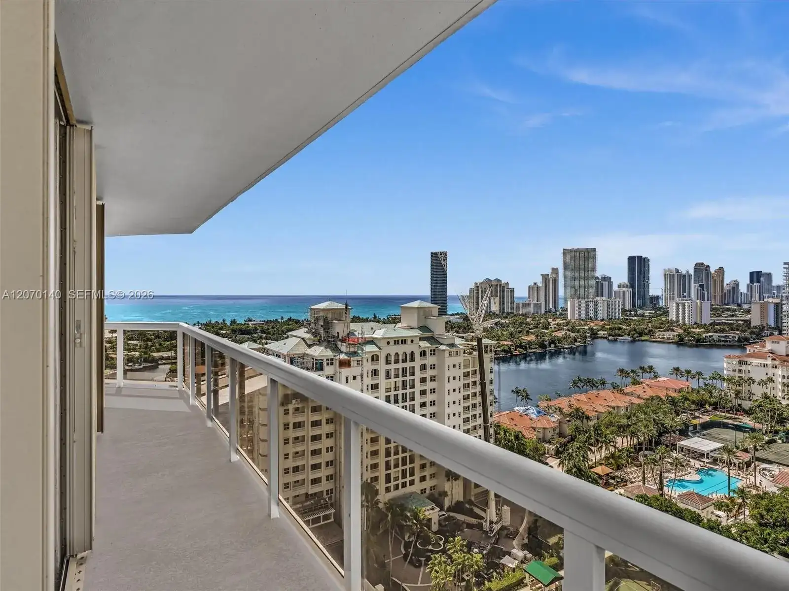 20185 E Country Club Dr # 2101, Aventura FL 33180 photo 4