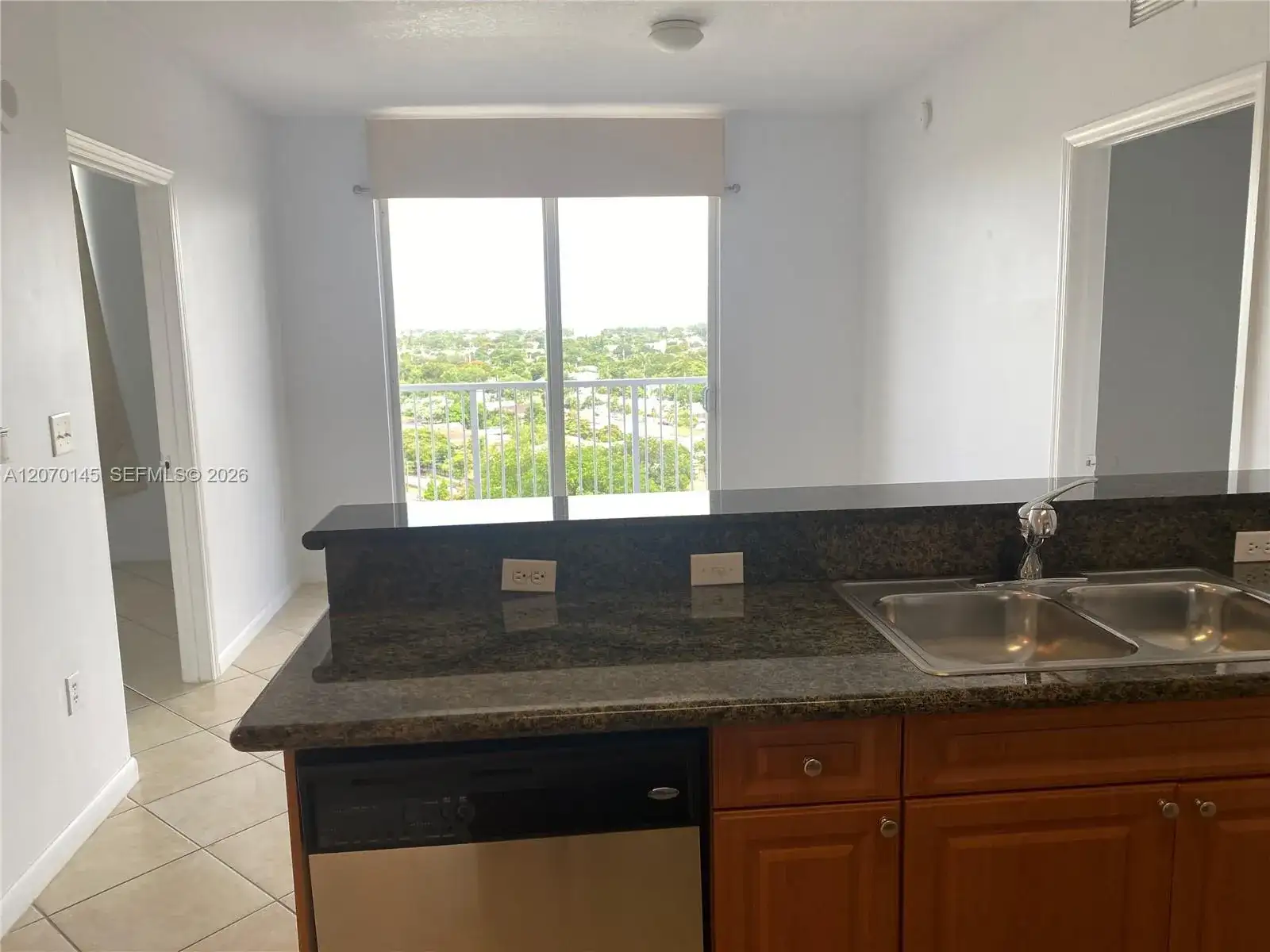 1 Glen Royal Pkwy # 1113, Miami FL 33125 photo 2