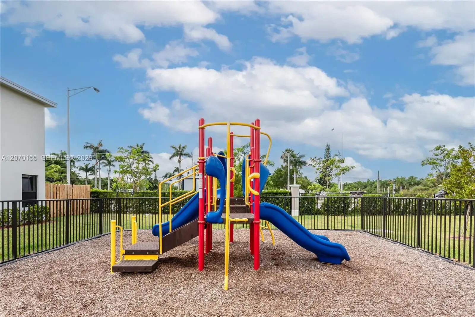 302 NE 1st Dr # 302, Florida City FL 33034 photo 4