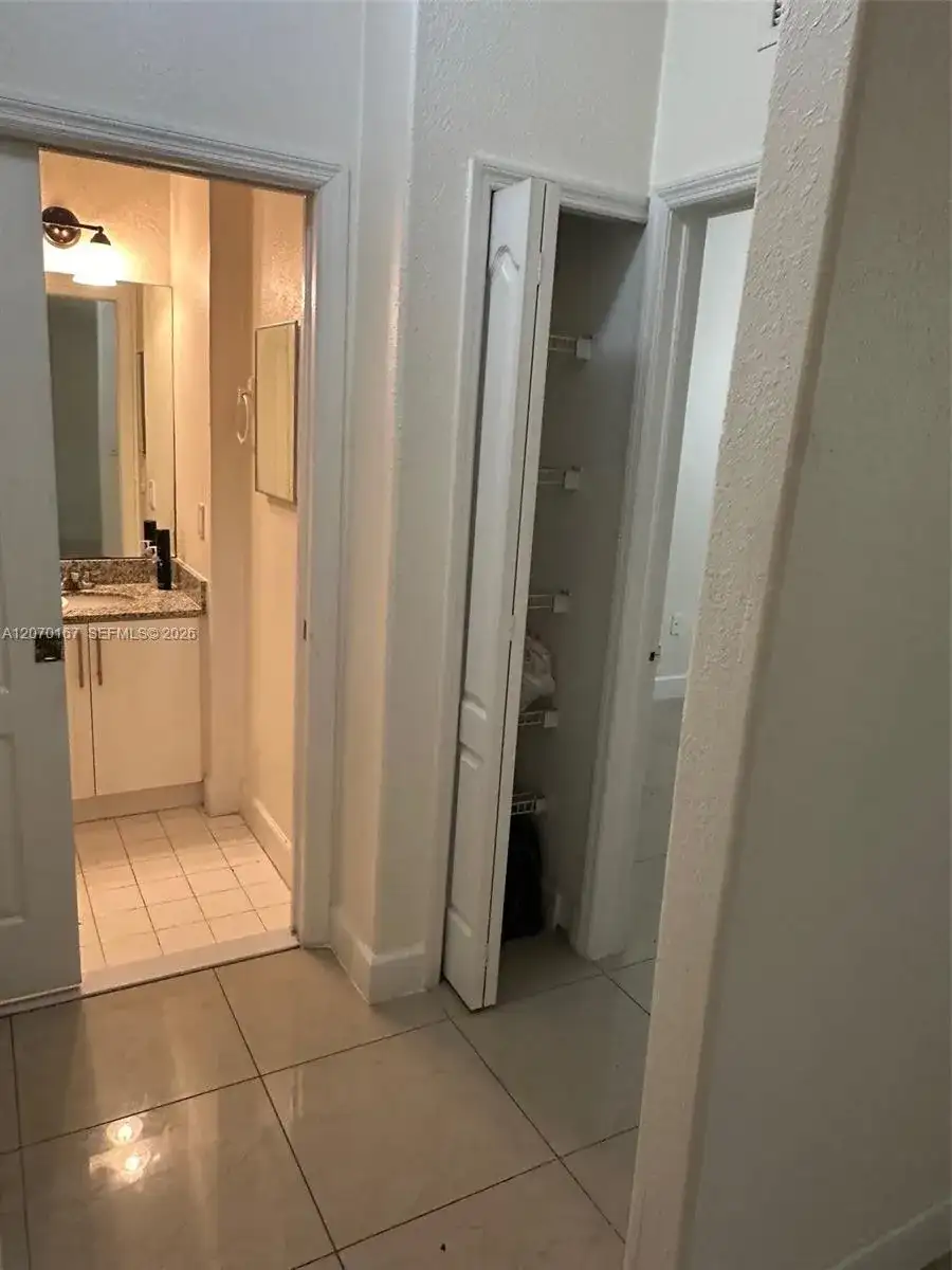 2551 SE 16th Ter # 103, Homestead FL 33035 photo 2