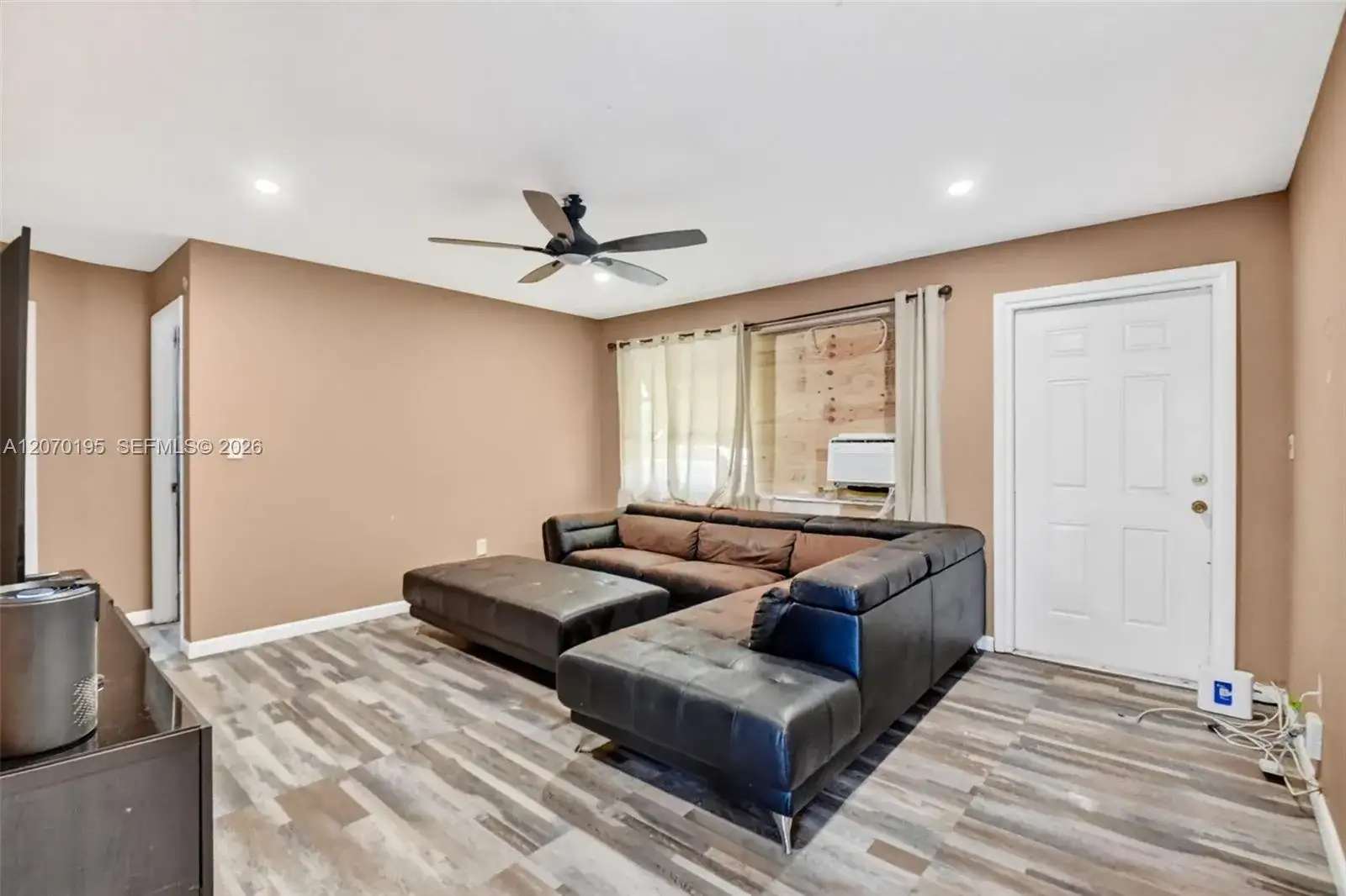 1572 Woodland Ave, West Palm Beach FL 33415 photo 5