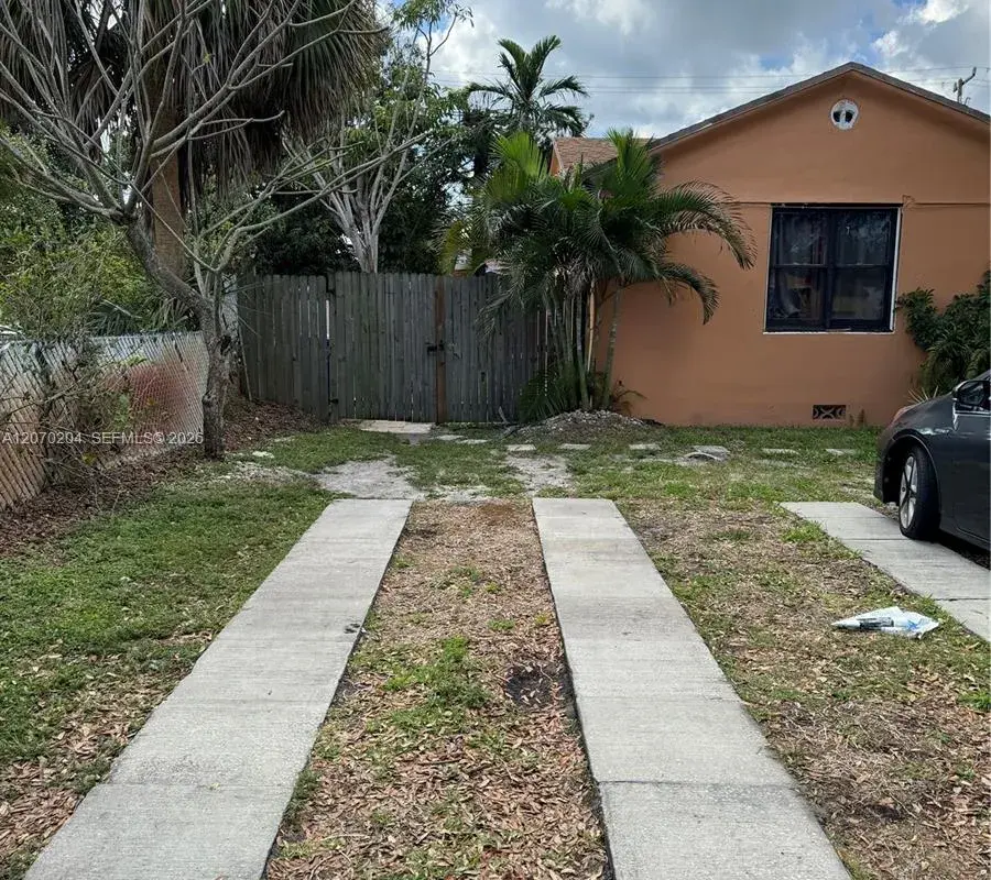 1018 N 17th Ct # 2B, Hollywood FL 33020