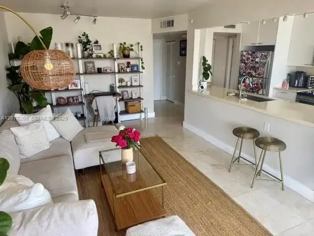 1688 West Ave # 906, Miami Beach FL 33139