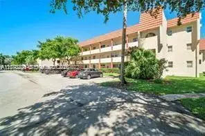 8081 N Sunrise Lakes Dr # 110, Sunrise FL 33322