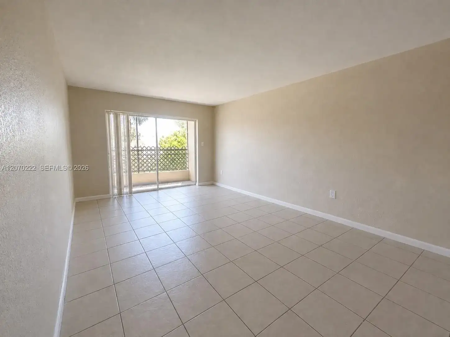 3600 NW 21st St # 313, Lauderdale Lakes FL 33311 photo 4