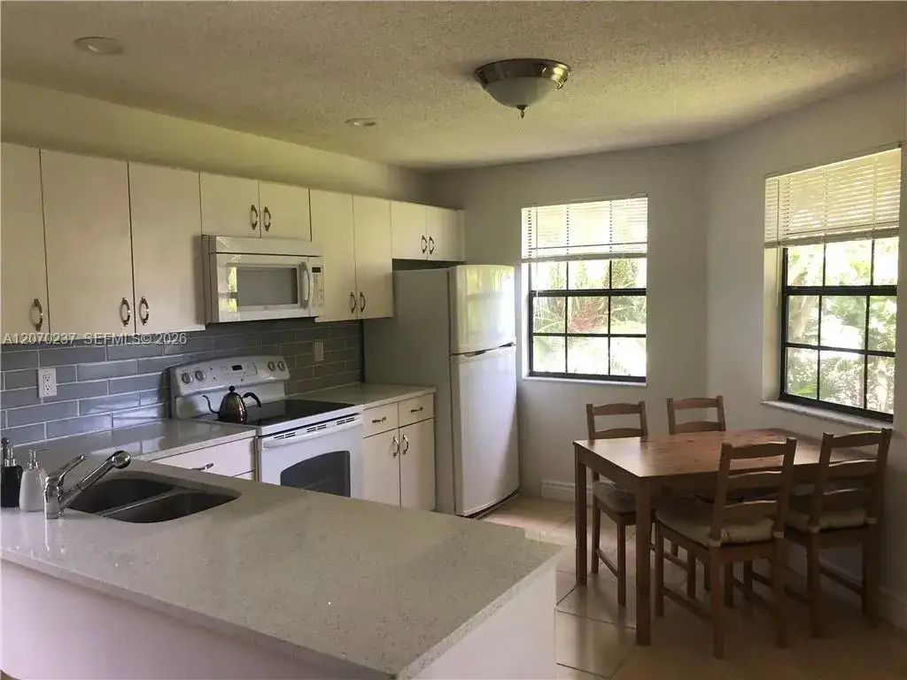 6650 Montego Bay Blvd # B, Boca Raton FL 33433