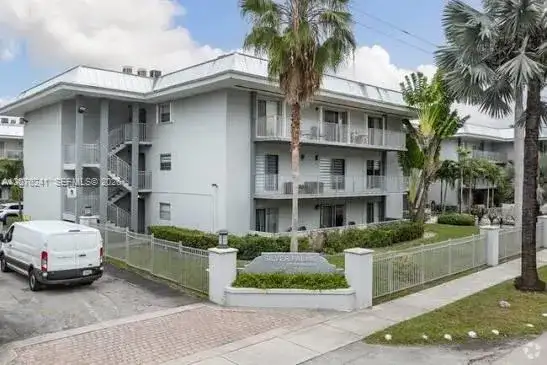 7701 SW 88th St # B330, Miami FL 33156 photo 2