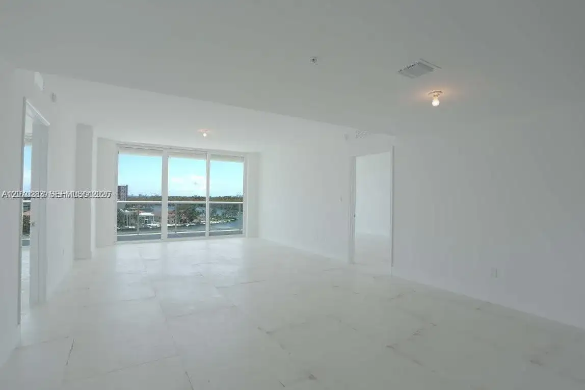 400 Sunny Isles Blvd # 806, Sunny Isles Beach FL 33160 photo 2
